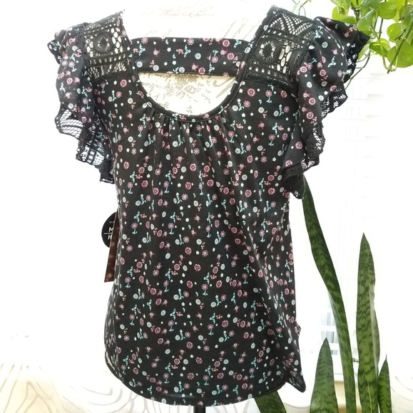 NWT Fancy Floral Lace Design Blouse Top ♡ - Picture 3 of 6